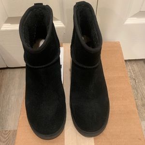 Ugg Women’s Classic Femme Mini Bootie